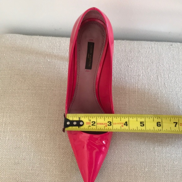 Louis Vuitton pink patent pumps - Picture 6 of 6